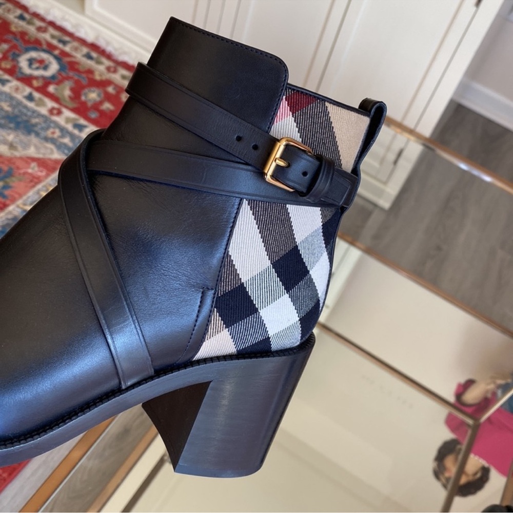 Authentic Burberry Ankle Boots - Picture 10 of 15